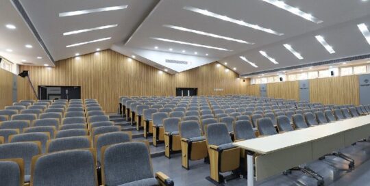 Auditorium seating LS 623 1