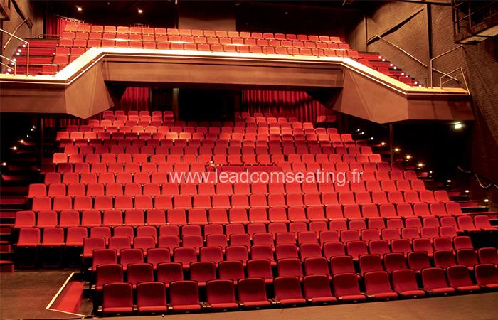 leadcom seating auditorium seating installation Theater de Voorveghter 1